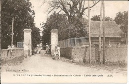 44 - VARADES - Vue Animée Devant L'entrée Principale Du Préventorium Du Côteau - Varades