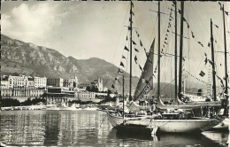 PRINCIPAUTE' DE MONACO   Le Yachts Au Port Au Fond Monte-Carlo - Harbor