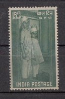 INDIA, 1959,  Childrens Day, Children´s, Boys Waiting For Admission To Children´s Home, MNH, (**) - Neufs