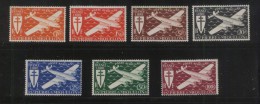 ST PIERRE & MIQUELON 1942 FREE FRENCH PLANES AIRMAIL DEFINITIVE ISSUE SET OF 7 LHM AIRPLANE AIRCRAFT - Unused Stamps