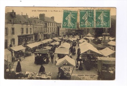 LESNEVEN  -  La Place Un Jour De Marché - Lesneven