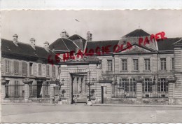 02 - SOISSONS -  L' HOTEL DE VILLE - Soissons