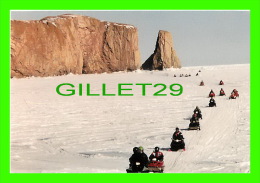 Delcampe - PERCÉ, QUÉBEC - LE PLAISIR DE LA MOTONEIGE BOMBASRDIER À PERCÉ - PUB. PAR PROHIPPO INC - - Percé