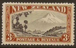 NZ 1935 3/- Mt Egmont P12.5 SG 590b HM #IR43 - Neufs