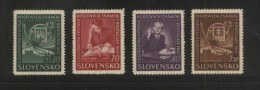 SLOVAKIA 1942 BRATISLAVA NATIONAL PHILATELIC EXPO SET OF 4 NHM STAMPS ON STAMPS - Neufs