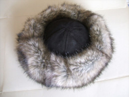 TOQUE En Fourrure Pour Femme - Headdresses, Hats, Caps