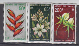 COMORES    1969      PA   N°   26 / 28       COTE      24 € 00           ( 1004 ) - Luchtpost