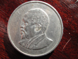 KENYA 1966  ONE SHILLING  KENYATTA Copper-Nickel  USED COIN In GOOD CONDITION. - Kenya