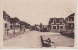 Delcampe - TAVAUX - Cité Solvay - Avenue De La Paix  PRIX FIXE - Tavaux