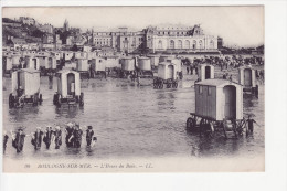 99 - BOULOGNE Sur MER - L'Heure Du Bain - LL ( Cabines Sur Charettes) - Boulogne Sur Mer