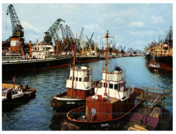 (808) Germany - Bremen And Tug Boat + Ship In Port - Rimorchiatori