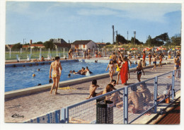 NEUVILLE Du POITOU. - La Piscine. Réalisation 1969. CPM - Neuville En Poitou