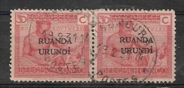 RUANDA URUNDI 55-V Ruanda Meer Naar Links Dan / Plus à Gauche Que Urundi Obl USUMBURA En Paire, Se-tenant à Un Normal - Unused Stamps