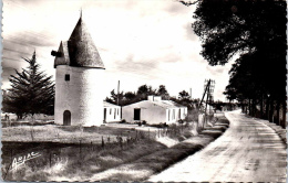 17 ILE D'OLERON - Ancien Moulin Route De Saint Pierre - Saint-Pierre-d'Oleron