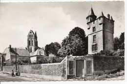 91 BRIIS SOUS FORGES L'église Du XI° Siècle Et Le Donjon - Briis-sous-Forges