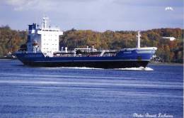 Oil Product Tanker Ship The DORSCH Near  Quebec City Canada - Tankers