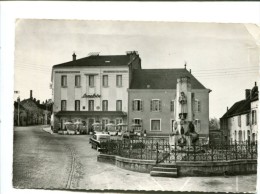 Delcampe - CP - CHAGNY (71) PLACE D ARMES - Chagny