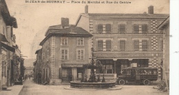 ( CPA 38 )  SAINT-JEAN-DE-BOURNAY  /  Place Du Marché Et Rue Du Centre  - - Saint-Jean-de-Bournay
