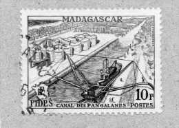 MADAGASCAR : Canal Des Pangalanes - FIDES (Fonds D´Investissement Pour Le Développement Economique Et Social) - Gebruikt