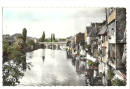 Cp, 36, Argenton-sur-Creuse, Le POnt Neuf Et Les Vieilles Galeries, Voyagée - Autres & Non Classés