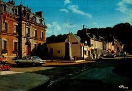 80-CONTY.. PLACE DE LA MAIRIE.. ..CPM ANIMEE - Conty