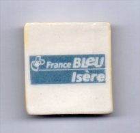 Fève PERSO FRANCE BLEU ISERE Radio - Regio's