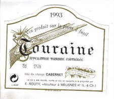 LOT 3 ETIQUETTES BOUTEILLE VIN - Touraine Cabernet E.Routy 93 Et Coulée Galante Godet 2002, Médoc "Chat. Queyzans"92 - Collections, Lots & Séries