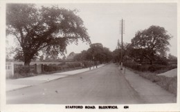 CPSM  -    STAFFORD  ROAD  -  BLOXWICH   ( écrit Au Dos : The Convent ) - Altri & Non Classificati