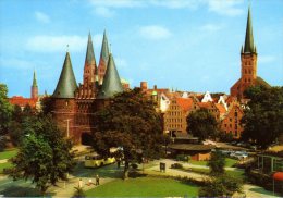 Lübeck - Blick Auf Holstentor Marienkirche & Salzspeicher 1 - Lübeck