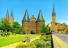 Lübeck - Holstentor Mit Sankt Marien Und Sankt Petri 2 - Lübeck