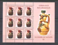 Romania 2006 - Pitchers - MNH Perforated Sheet RO.010 - Ongebruikt