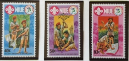 Scouts MNH** 1983 Niue Sc 496/498, Mi 490/492 - Niue