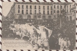 K245 RENNES 25 MARS 1908 SOUVENIR DES FETES DU DOUBLE COURONNEMENT ...PLACE DE LA MAIRIE LES PETITS PAGES D EN D MIRACLE - Ricevimenti