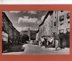 34 - GANGES - Rue Du Jeu De Ballon - TB Plan Du Centre Du Village Avec MAGASINS ,CAFE  CPSM Année 1960 X - Ganges