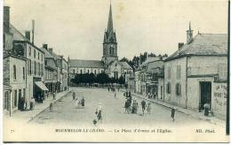 51 MOURMELON-LE-GRAND  ++ La Place D´Armes Et L'Eglise ++ - Mourmelon Le Grand