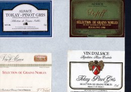 ALSACE - Grains Nobles X 4 -  ( Etiquette Légèrement Collée Sur Feuille D´expo.) - Gewurztraminer