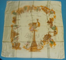 Foulard Satiné Vintage  Un Beau Conte De Versailles Vers 1750 à Paris Monuments ,promeneurs BE - Hoofddoeken En Sjaals