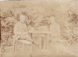 Photo Juin 1916 BEAUMONT-EN-ARTOIS (Hénin-Beaumont) - Soldats Allemands Dans Le Jardin D´un Château (villa?) (A91, Ww1) - Henin-Beaumont