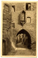 Delcampe - 19 UZERCHE PORTE BECHARIE DITE BARACHAUDE MONUMENT HISTORIQUE XI° ET XII° SIECLES - Uzerche