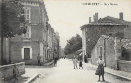 Dieulefit - Rue Neuve - Carte Animée De 1916 - Dieulefit