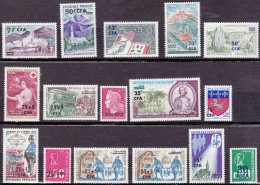 Lot De 16 Timbres-poste Gommés Neufs* - Charnière - Entre N° 348 Et N° 429 Inclus (Yvert) - Réunion 1961 à 1974 - Nuovi