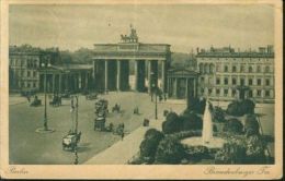 Berlin Kutschen Droschken Am Brandenburger Tor 15.9.1920 Nach Siena - Brandenburger Deur