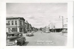 VALLEY CITY North Dakota RPPC Old Cars Central Avenue C.1935  Buick I Guess... - Otros & Sin Clasificación