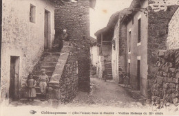 CPA - Châteauponsac - Sous Le Moutier - Vieilles Maisons Du XIe Siècle - Chateauponsac