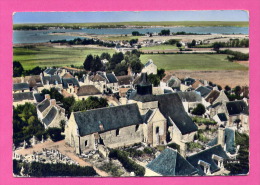 EN AVION AU-DESSUS DE....ILE D'ARZ   ( Morbihan)  L'Egise Du Bourgdu XI° Siècle La Lan Pen-Ro Et Le Débarcadère - Ile D'Arz