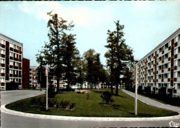 AUBERGENVILLE 78 - La Rue Du Plateau - 4.4.1968 - O-3 - Aubergenville