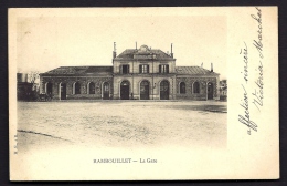 CPA PRECURSEUR- FRANCE- RAMBOUILLET (78)- LA GARE EN 1900- GROS PLAN DE FACE- - Rambouillet