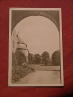 ROSSIGNOL  -  Entrée  Du Château , La Tour Et Vue Sur Le Parc  Et La Charmille - Tintigny