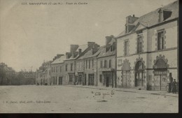 Lanvollon  Place Du Centre - Lanvollon