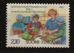 Finlande Finland 1991 N° 1097 ** Ecole, Enseignement, Arts Ménagers, Cuisine, Choux, Salade, Carotte, Piment, Ordinateur - Neufs